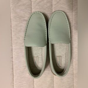NIB- MyPillow Slippers Women’s Mint Green Size 9